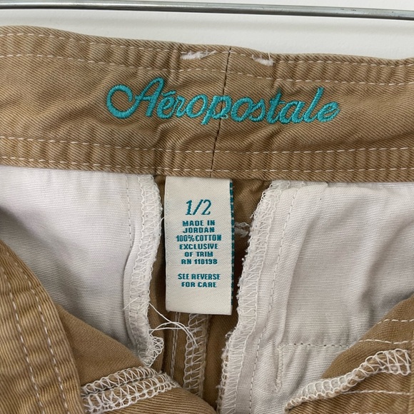 Y2K Tan cargo shorts with a relaxed fit and embroidered butterfly - Picture 2 of 4